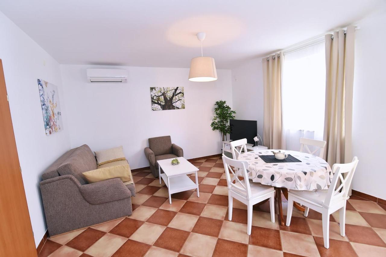 Apartments Luni Baška Zewnętrze zdjęcie