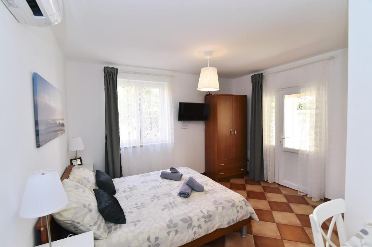 Apartments Luni Baška Zewnętrze zdjęcie