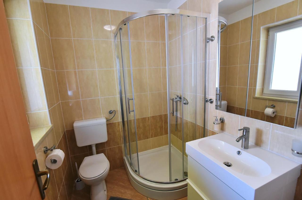 Apartments Luni Baška Zewnętrze zdjęcie
